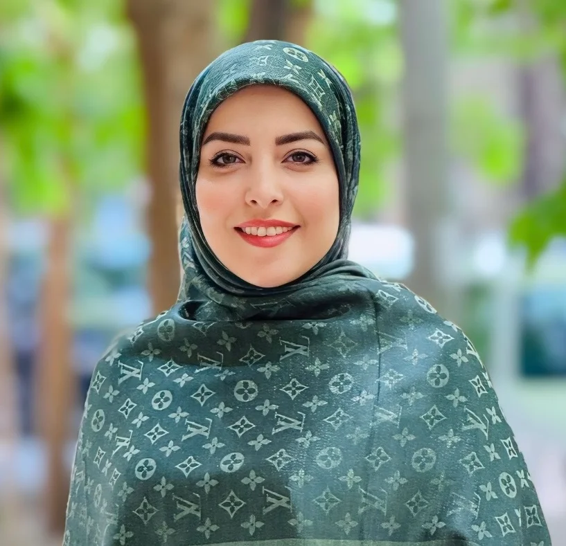 زهرا سادات احمدی